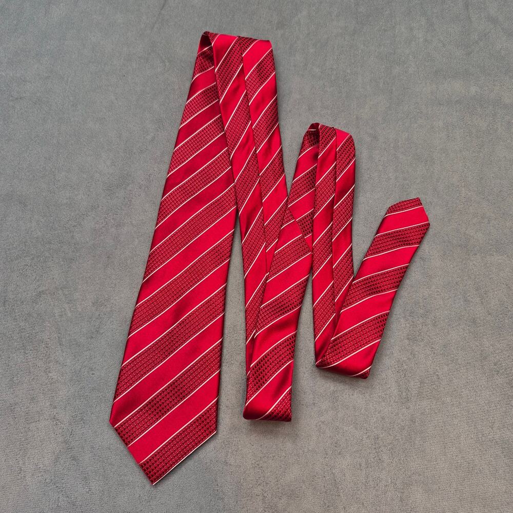 Donald J. Trump Signature Collection 100% Silk Neck Tie Red Striped W:3"x L:60"